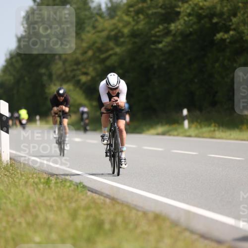 22.06.2025 - Viking Triathlon Yannick Fuchs http://msf.ph/oto/8093303 22.06.2025 11:18:04 Radfahren 87, 193, 206, 207, 242, 284, 294, 429, 492 meine-sportfotos.de