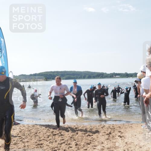 22.06.2025 - Viking Triathlon MichiJ http://msf.ph/oto/8093317 22.06.2025 10:39:34 Schwimmen 25, 29, 86, 93, 117, 138, 150, 195, 244, 298, 324, 337, 474, 529 meine-sportfotos.de
