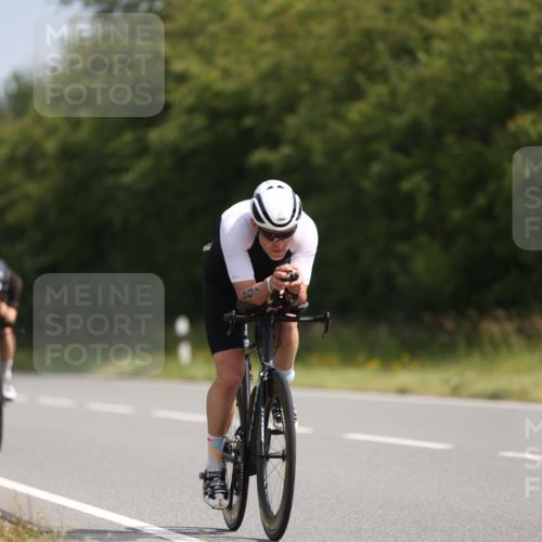 22.06.2025 - Viking Triathlon Yannick Fuchs http://msf.ph/oto/8093328 22.06.2025 11:18:05 Radfahren 87, 193, 206, 207, 284, 429, 492 meine-sportfotos.de