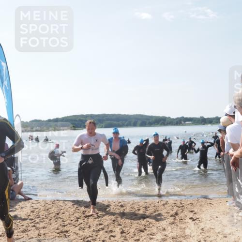 22.06.2025 - Viking Triathlon MichiJ http://msf.ph/oto/8093331 22.06.2025 10:39:34 Schwimmen 25, 29, 86, 93, 117, 138, 150, 195, 244, 298, 324, 337, 474, 529 meine-sportfotos.de