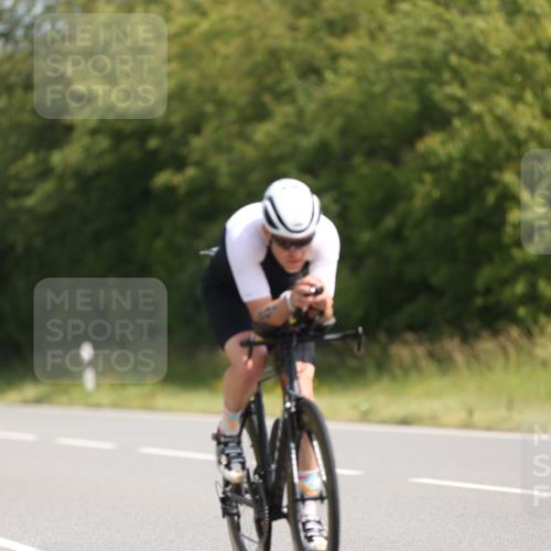 22.06.2025 - Viking Triathlon Yannick Fuchs http://msf.ph/oto/8093337 22.06.2025 11:18:05 Radfahren 87, 193, 206, 207, 284, 429, 492 meine-sportfotos.de
