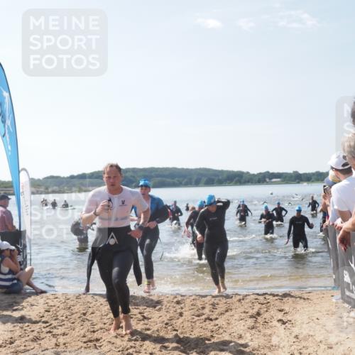 22.06.2025 - Viking Triathlon MichiJ http://msf.ph/oto/8093365 22.06.2025 10:39:35 Schwimmen 25, 29, 86, 93, 117, 138, 150, 244, 298, 324, 337, 474, 529 meine-sportfotos.de