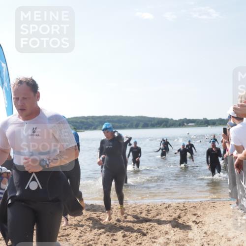 22.06.2025 - Viking Triathlon MichiJ http://msf.ph/oto/8093412 22.06.2025 10:39:36 Schwimmen 25, 29, 86, 93, 117, 138, 150, 244, 298, 324, 337, 423, 474, 529 meine-sportfotos.de