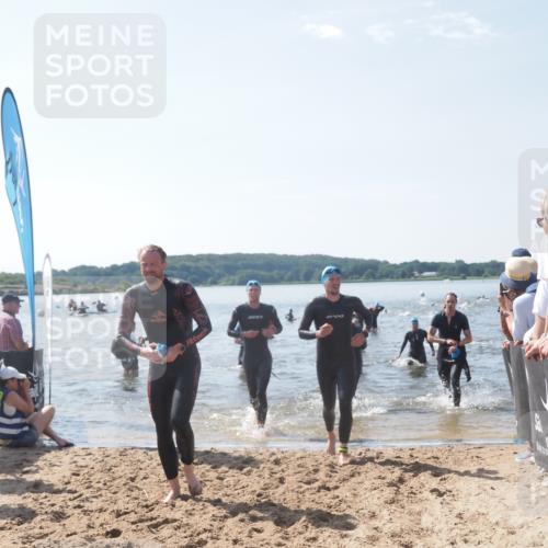 22.06.2025 - Viking Triathlon MichiJ http://msf.ph/oto/8093468 22.06.2025 10:39:41 Schwimmen 25, 29, 86, 93, 138, 150, 244, 337, 423, 518, 529 meine-sportfotos.de