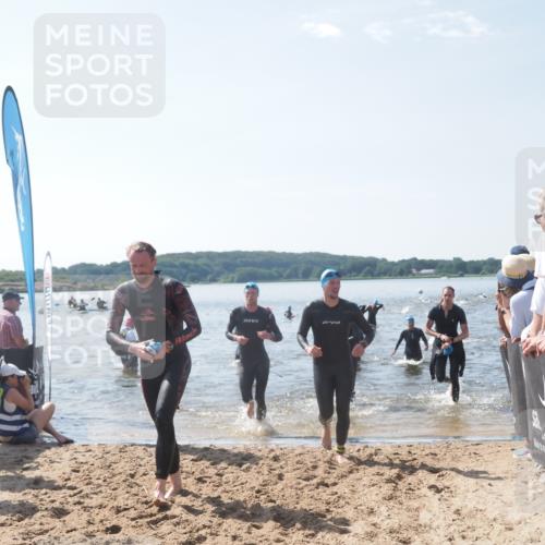 22.06.2025 - Viking Triathlon MichiJ http://msf.ph/oto/8093474 22.06.2025 10:39:41 Schwimmen 25, 29, 86, 93, 138, 150, 244, 337, 423, 518, 529 meine-sportfotos.de