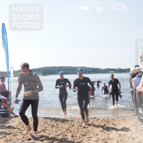 22.06.2025 - Viking Triathlon MichiJ http://msf.ph/oto/8093483 22.06.2025 10:39:42 Schwimmen 25, 29, 86, 93, 138, 244, 337, 423, 437, 518, 529 meine-sportfotos.de