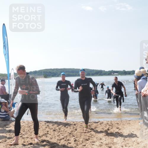 22.06.2025 - Viking Triathlon MichiJ http://msf.ph/oto/8093488 22.06.2025 10:39:42 Schwimmen 25, 29, 86, 93, 138, 244, 337, 423, 437, 518, 529 meine-sportfotos.de