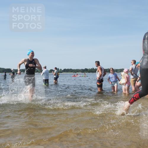 22.06.2025 - Viking Triathlon KatJ http://msf.ph/oto/8093522 22.06.2025 10:29:13 Schwimmen 7, 11, 12, 30, 33, 152, 200, 310, 458, 604, 652 meine-sportfotos.de