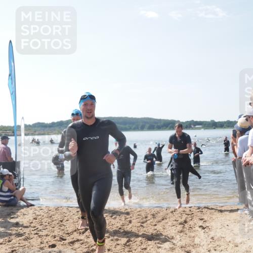 22.06.2025 - Viking Triathlon MichiJ http://msf.ph/oto/8093536 22.06.2025 10:39:43 Schwimmen 25, 29, 86, 93, 138, 244, 337, 423, 437, 518, 529 meine-sportfotos.de