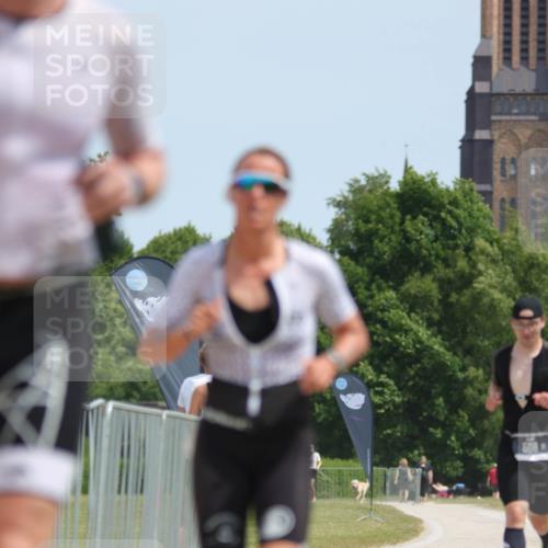 22.06.2025 - Viking Triathlon H.Heesch http://msf.ph/oto/8093537 22.06.2025 13:03:43 Laufen 30, 464, 508, 510 meine-sportfotos.de
