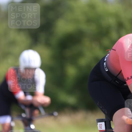 22.06.2025 - Viking Triathlon Yannick Fuchs http://msf.ph/oto/8093538 22.06.2025 11:18:21 Radfahren 63, 147, 264, 543, 612 meine-sportfotos.de
