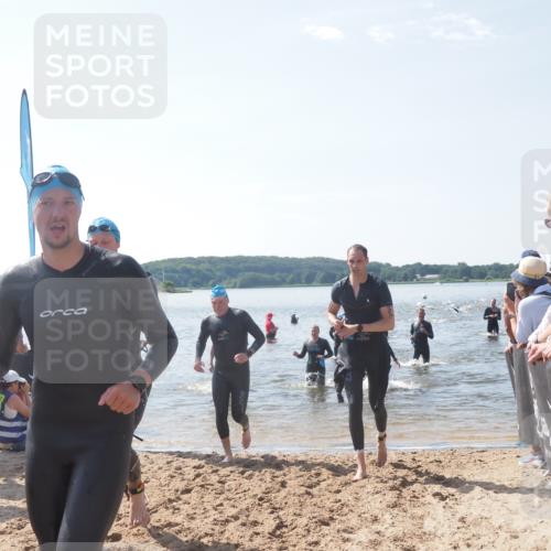 22.06.2025 - Viking Triathlon MichiJ http://msf.ph/oto/8093550 22.06.2025 10:39:44 Schwimmen 25, 29, 86, 138, 244, 337, 423, 437, 518, 529 meine-sportfotos.de