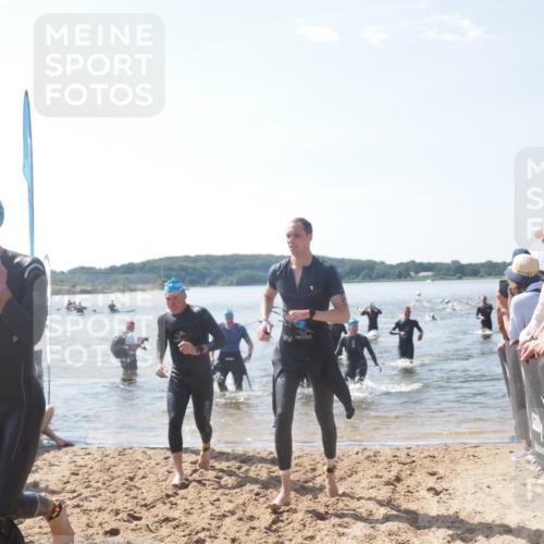 22.06.2025 - Viking Triathlon MichiJ http://msf.ph/oto/8093563 22.06.2025 10:39:44 Schwimmen 25, 29, 86, 138, 244, 337, 423, 437, 518, 529 meine-sportfotos.de