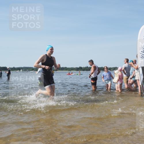 22.06.2025 - Viking Triathlon KatJ http://msf.ph/oto/8093596 22.06.2025 10:29:13 Schwimmen 7, 11, 12, 30, 33, 152, 200, 310, 458, 604, 652 meine-sportfotos.de