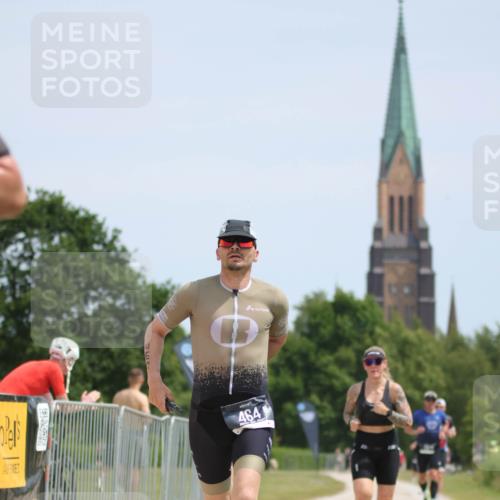 22.06.2025 - Viking Triathlon H.Heesch http://msf.ph/oto/8093610 22.06.2025 13:03:49 Laufen 30, 214, 464, 508, 602 meine-sportfotos.de