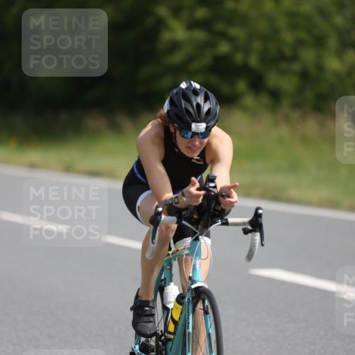 22.06.2025 - Viking Triathlon Yannick Fuchs http://msf.ph/oto/8093615 22.06.2025 11:18:47 Radfahren 200, 438, 602 meine-sportfotos.de