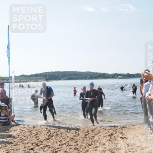 22.06.2025 - Viking Triathlon MichiJ http://msf.ph/oto/8093639 22.06.2025 10:39:47 Schwimmen 25, 29, 86, 244, 283, 423, 437, 518 meine-sportfotos.de