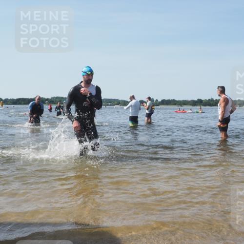 22.06.2025 - Viking Triathlon KatJ http://msf.ph/oto/8093651 22.06.2025 10:29:17 Schwimmen 7, 11, 30, 33, 243, 458, 612, 652 meine-sportfotos.de