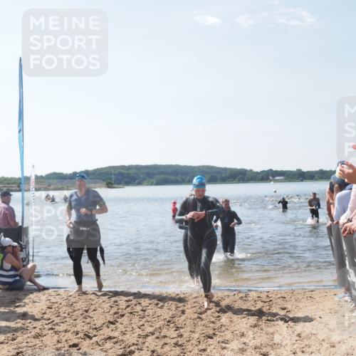 22.06.2025 - Viking Triathlon MichiJ http://msf.ph/oto/8093662 22.06.2025 10:39:48 Schwimmen 25, 29, 86, 244, 283, 423, 437, 518 meine-sportfotos.de