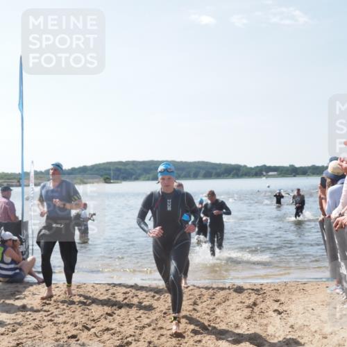 22.06.2025 - Viking Triathlon MichiJ http://msf.ph/oto/8093679 22.06.2025 10:39:49 Schwimmen 25, 29, 86, 244, 283, 423, 437, 518 meine-sportfotos.de