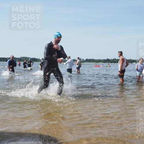 22.06.2025 - Viking Triathlon KatJ http://msf.ph/oto/8093685 22.06.2025 10:29:17 Schwimmen 7, 11, 30, 33, 243, 458, 612, 652 meine-sportfotos.de