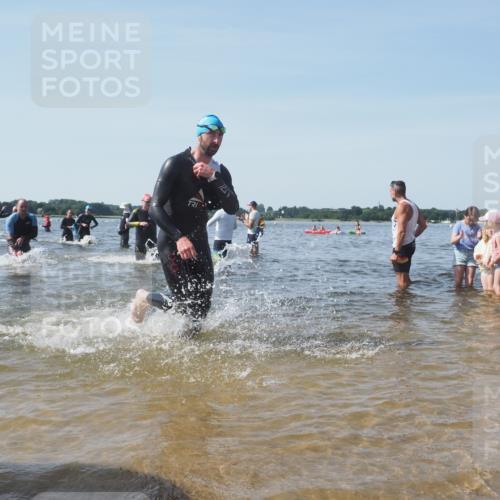 22.06.2025 - Viking Triathlon KatJ http://msf.ph/oto/8093703 22.06.2025 10:29:17 Schwimmen 7, 11, 30, 33, 243, 458, 612, 652 meine-sportfotos.de