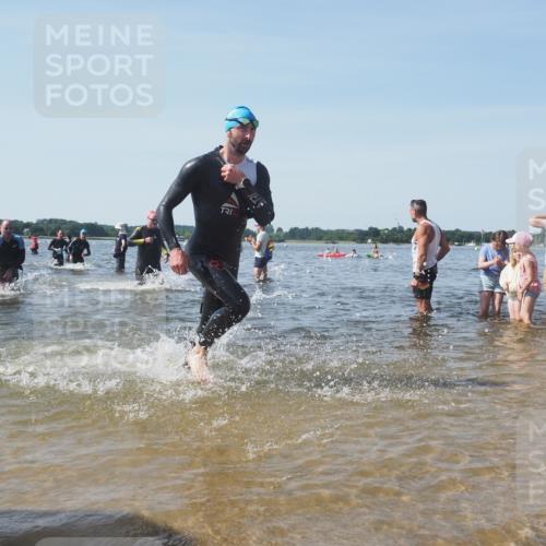 22.06.2025 - Viking Triathlon KatJ http://msf.ph/oto/8093718 22.06.2025 10:29:17 Schwimmen 7, 11, 30, 33, 243, 458, 612, 652 meine-sportfotos.de