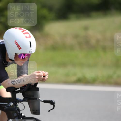 22.06.2025 - Viking Triathlon Yannick Fuchs http://msf.ph/oto/8093720 22.06.2025 11:18:55 Radfahren 4, 137, 438, 515, 641 meine-sportfotos.de