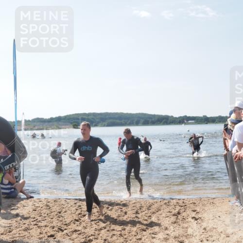 22.06.2025 - Viking Triathlon MichiJ http://msf.ph/oto/8093733 22.06.2025 10:39:50 Schwimmen 25, 29, 86, 244, 283, 423, 437, 518 meine-sportfotos.de
