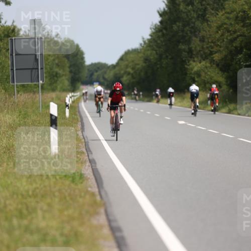 22.06.2025 - Viking Triathlon Yannick Fuchs http://msf.ph/oto/8093740 22.06.2025 11:56:01 Radfahren 217, 245, 318, 459, 499, 555, 625 meine-sportfotos.de