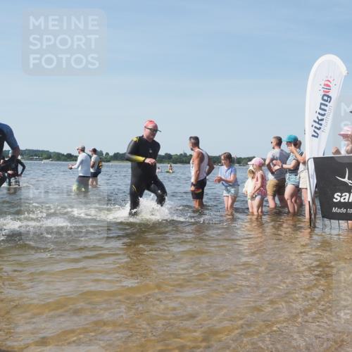 22.06.2025 - Viking Triathlon KatJ http://msf.ph/oto/8093798 22.06.2025 10:29:21 Schwimmen 11, 30, 33, 243, 458, 612, 652 meine-sportfotos.de