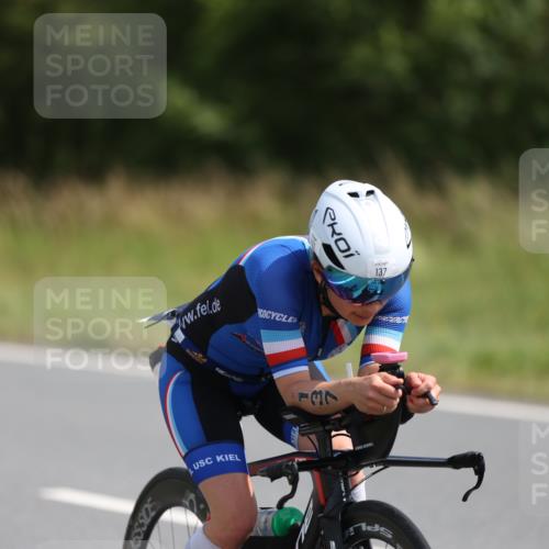 22.06.2025 - Viking Triathlon Yannick Fuchs http://msf.ph/oto/8093822 22.06.2025 11:19:04 Radfahren 4, 137, 190, 353, 374, 515, 527, 641 meine-sportfotos.de