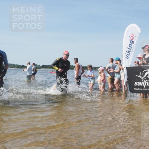 22.06.2025 - Viking Triathlon KatJ http://msf.ph/oto/8093832 22.06.2025 10:29:21 Schwimmen 11, 30, 33, 243, 458, 612, 652 meine-sportfotos.de