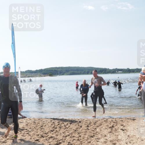 22.06.2025 - Viking Triathlon MichiJ http://msf.ph/oto/8093860 22.06.2025 10:39:58 Schwimmen 283, 437, 518, 538 meine-sportfotos.de