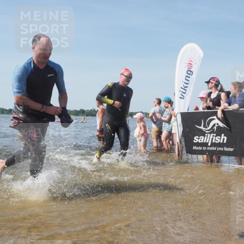 22.06.2025 - Viking Triathlon KatJ http://msf.ph/oto/8093873 22.06.2025 10:29:21 Schwimmen 11, 30, 33, 243, 458, 612, 652 meine-sportfotos.de