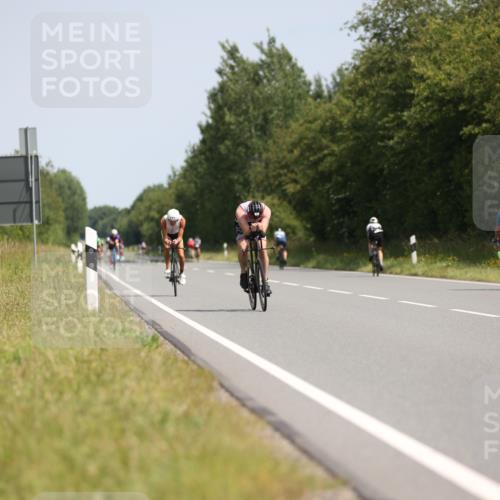 22.06.2025 - Viking Triathlon Yannick Fuchs http://msf.ph/oto/8093893 22.06.2025 11:19:32 Radfahren 255, 349 meine-sportfotos.de
