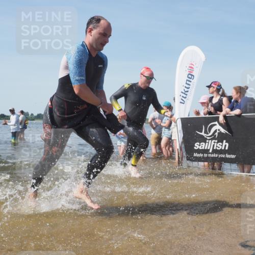 22.06.2025 - Viking Triathlon KatJ http://msf.ph/oto/8093908 22.06.2025 10:29:22 Schwimmen 11, 30, 33, 243, 458, 612, 652 meine-sportfotos.de