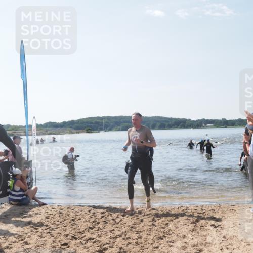 22.06.2025 - Viking Triathlon MichiJ http://msf.ph/oto/8093909 22.06.2025 10:39:58 Schwimmen 283, 437, 518, 538 meine-sportfotos.de