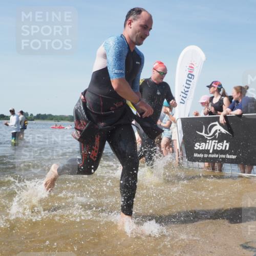 22.06.2025 - Viking Triathlon KatJ http://msf.ph/oto/8093923 22.06.2025 10:29:22 Schwimmen 11, 30, 33, 243, 458, 612, 652 meine-sportfotos.de