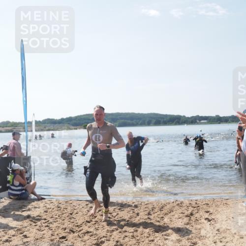 22.06.2025 - Viking Triathlon MichiJ http://msf.ph/oto/8093940 22.06.2025 10:39:59 Schwimmen 248, 283, 437, 518, 538 meine-sportfotos.de