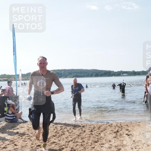 22.06.2025 - Viking Triathlon MichiJ http://msf.ph/oto/8093985 22.06.2025 10:40:00 Schwimmen 248, 283, 437, 518, 538 meine-sportfotos.de