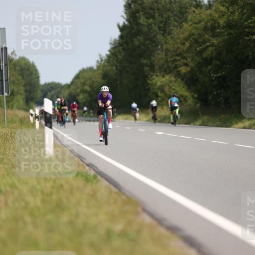 22.06.2025 - Viking Triathlon Yannick Fuchs http://msf.ph/oto/8094019 22.06.2025 11:19:38 Radfahren 255, 299, 349, 520 meine-sportfotos.de