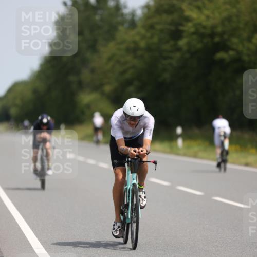 22.06.2025 - Viking Triathlon Yannick Fuchs http://msf.ph/oto/8094045 22.06.2025 11:56:09 Radfahren 125, 245, 379, 493, 499, 555, 647 meine-sportfotos.de