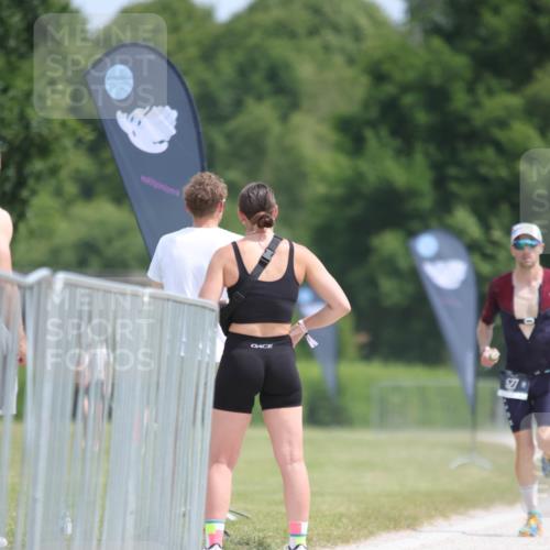 22.06.2025 - Viking Triathlon H.Heesch http://msf.ph/oto/8094104 22.06.2025 13:04:20 Laufen 1, 527 meine-sportfotos.de
