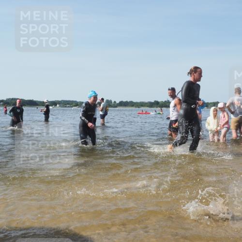 22.06.2025 - Viking Triathlon KatJ http://msf.ph/oto/8094123 22.06.2025 10:29:29 Schwimmen 6, 11, 30, 33, 243, 612 meine-sportfotos.de