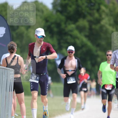 22.06.2025 - Viking Triathlon H.Heesch http://msf.ph/oto/8094163 22.06.2025 13:04:23 Laufen 1, 527, 536 meine-sportfotos.de