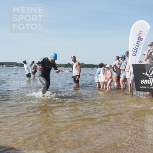 22.06.2025 - Viking Triathlon KatJ http://msf.ph/oto/8094258 22.06.2025 10:29:31 Schwimmen 6, 30, 33, 243, 612 meine-sportfotos.de