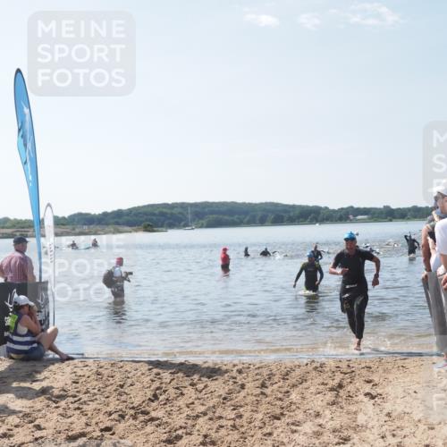 22.06.2025 - Viking Triathlon MichiJ http://msf.ph/oto/8094264 22.06.2025 10:40:05 Schwimmen 248, 283, 538 meine-sportfotos.de