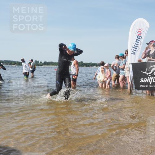 22.06.2025 - Viking Triathlon KatJ http://msf.ph/oto/8094269 22.06.2025 10:29:31 Schwimmen 6, 30, 33, 243, 612 meine-sportfotos.de