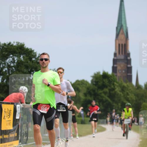 22.06.2025 - Viking Triathlon H.Heesch http://msf.ph/oto/8094285 22.06.2025 13:04:30 Laufen 1, 435, 527, 536, 641, 654 meine-sportfotos.de